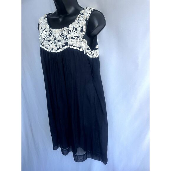 Gold Hawk 100% Silk Mini Tunic Dress Size XS Beaded Black Cream Classy Coastal - Picture 4 of 12